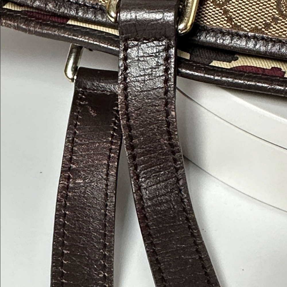 💯 Authentic Gucci Tote Bag with Cherryline🍀 - Picture 16 of 17